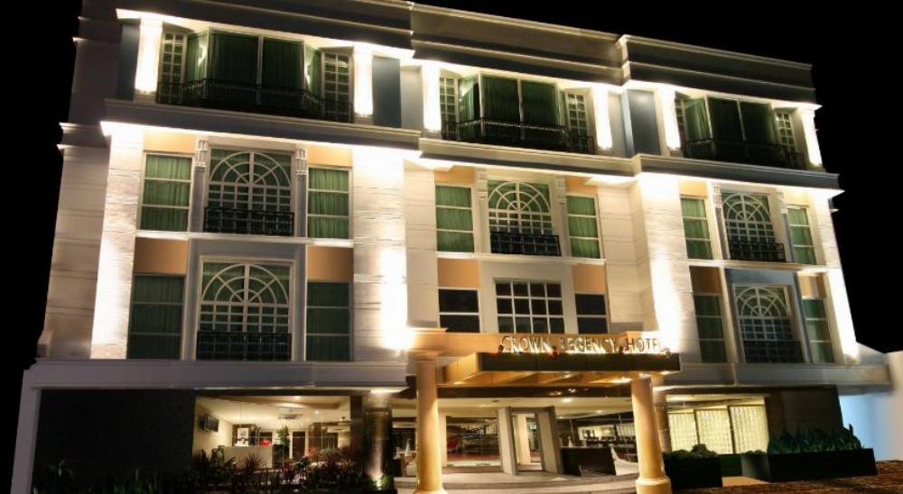 Crown Regency Hotel Makati Image 11