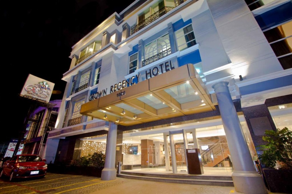 Crown Regency Hotel Makati Image 18