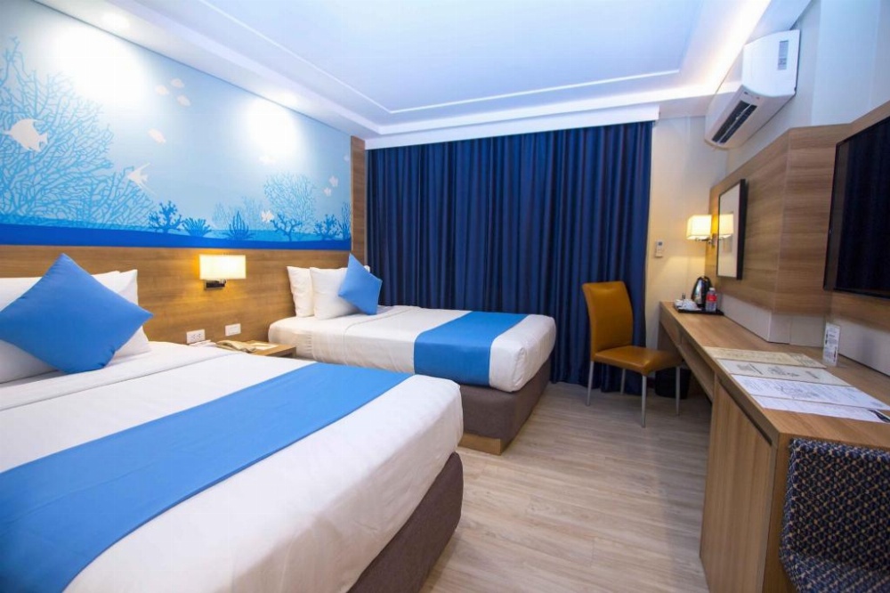 Crown Regency Hotel Makati Image 36