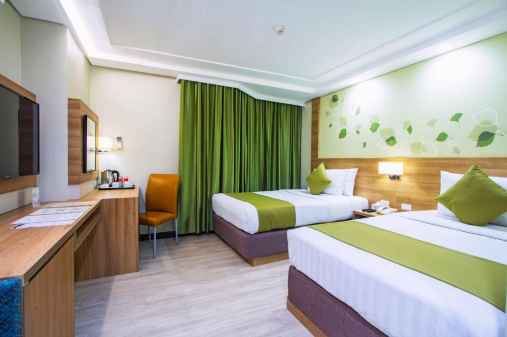 Crown Regency Hotel Makati Image 39