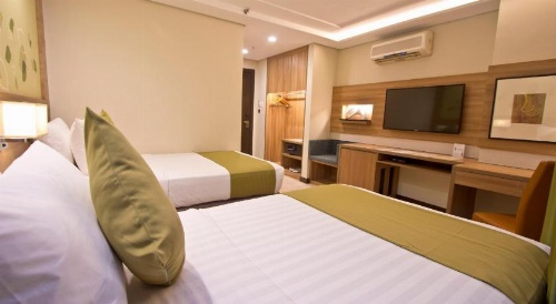Crown Regency Hotel Makati image 40