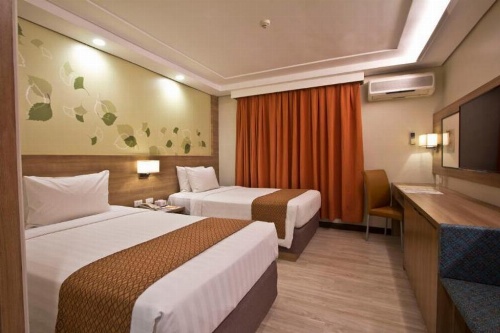 Crown Regency Hotel Makati image 47