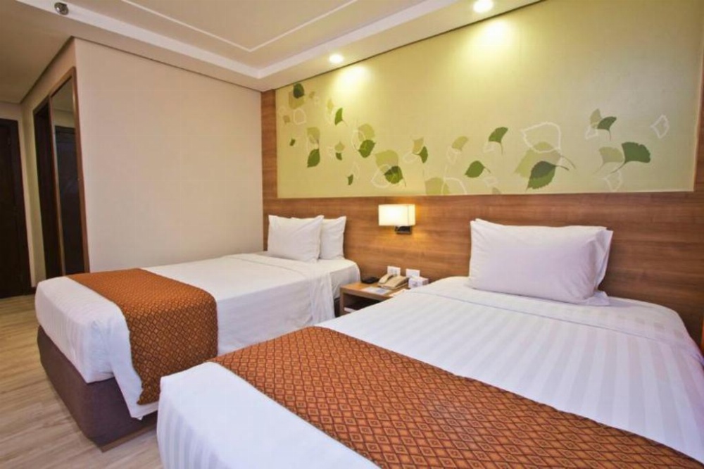 Crown Regency Hotel Makati Image 49